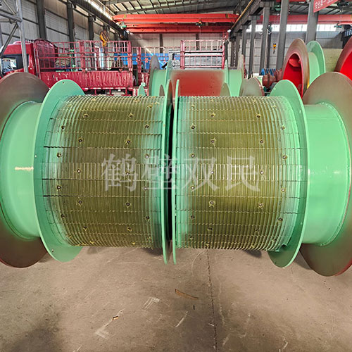 鑿井絞車廠家生產(chǎn)的2JTP-1.2×0.8P礦用提升絞車發(fā)貨！